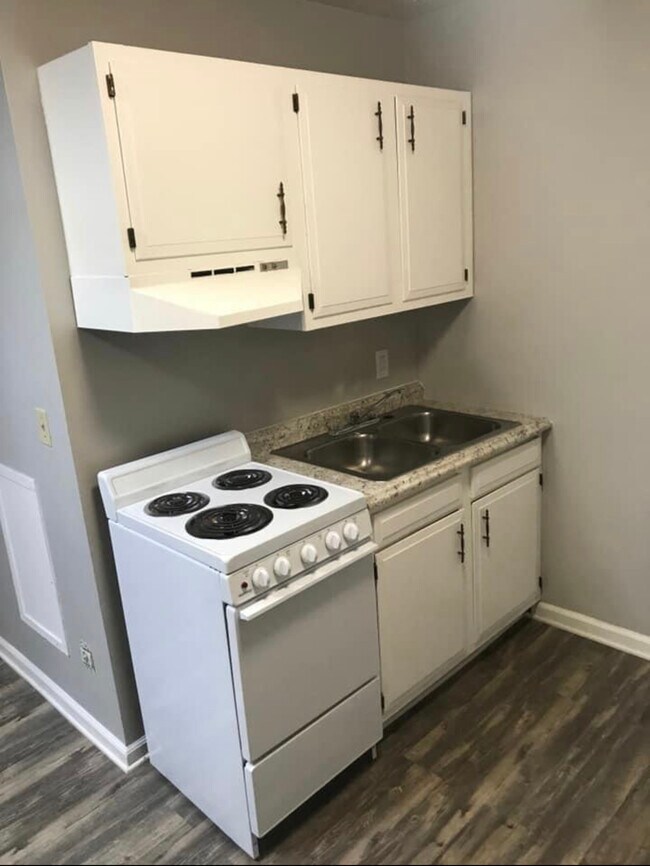 852 Mercer St Apartments Princeton, WV