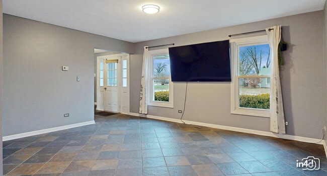 Photo - 239 Capitol Dr