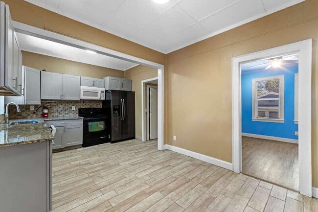 Photo - 166 Kingston Ave