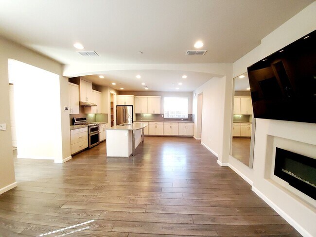 618 Montage Cir