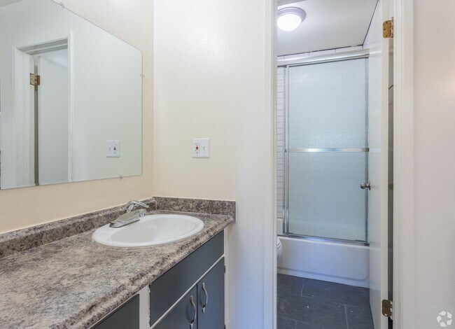 Twin Pines Manor Apartments