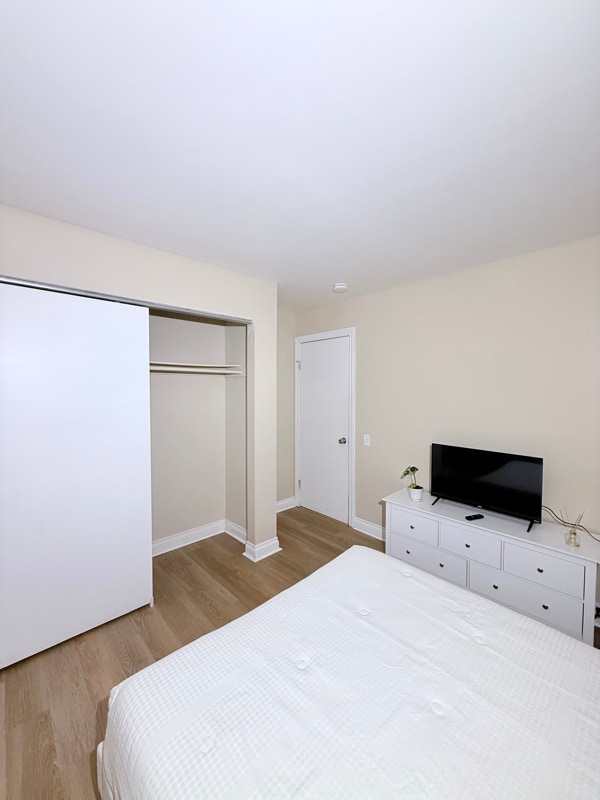 Photo - 9645 St George St