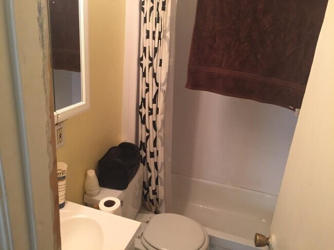 *Las imágenes son muestras representativas de la unidad anunciada. En algunos casos, las unidades reales que visita... - 35 Fairfield St Unidad 3A