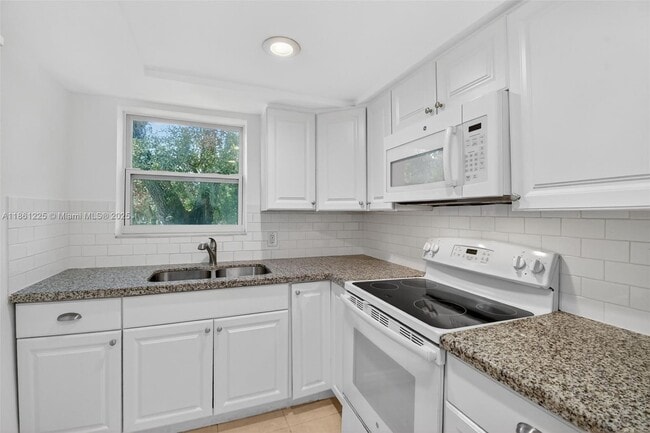 Building Photo - 13335 Arch Creek Rd Rental
