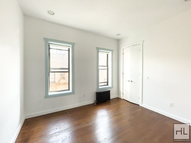 Photo - EASTERN PARKWAY / 2-Bed 1 Bath Unidad 6E