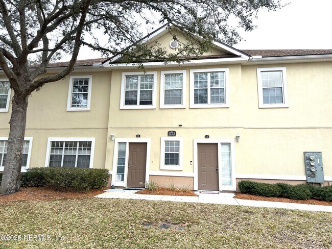 1723 Forest Lake Cir W Unit 3