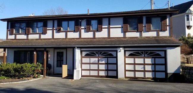 Building Photo - 107 Bertrand Island Rd