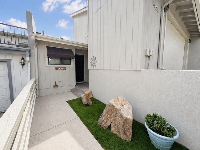 4925 Summit Cir