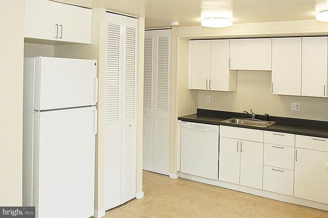 Photo - 1260 Wilshire Dr