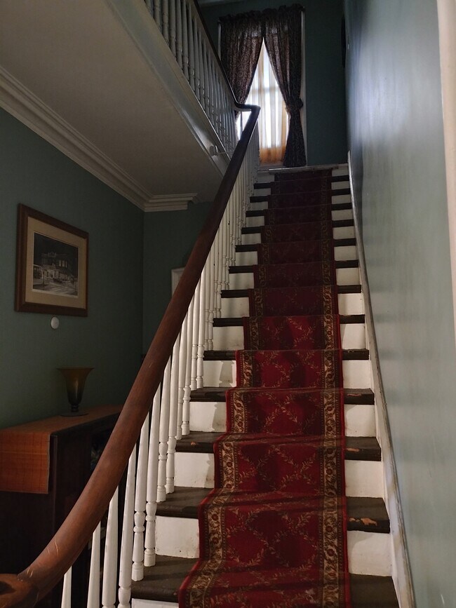 Main hall. Stairway to second floor - 17 LINDEN St Unit FL2