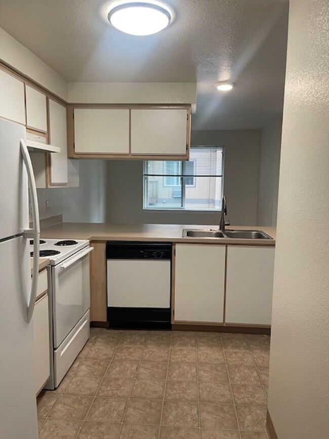 167-Triple Crown Apts
