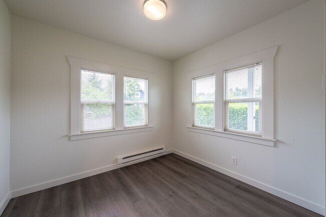 Photo - 804 NW Market St Unidad B