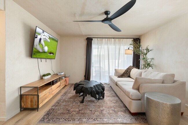 Photo - 3313 N 68th St Unidad 3313 n 68th st 111 Rental