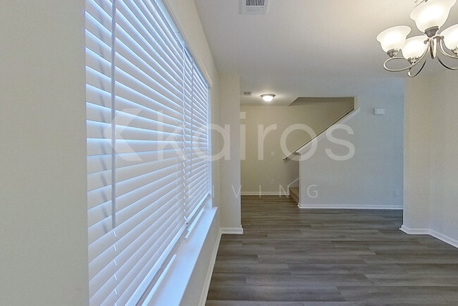 Photo - 103 Colonial Wy