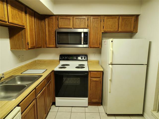 Photo - 9813 Walnut St Unit 104