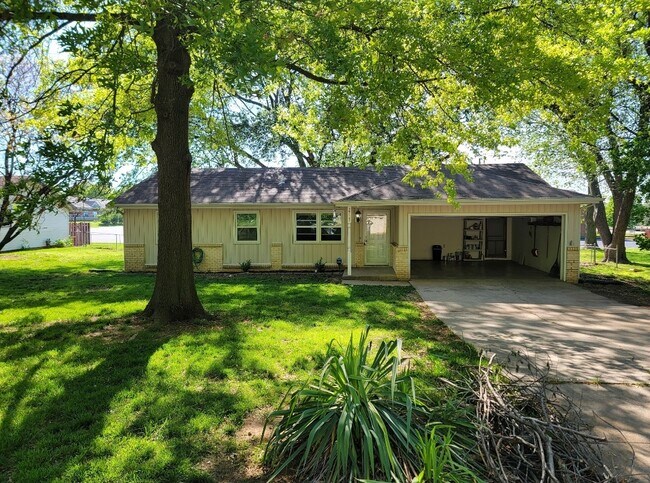 Photo - 2715 S Franklin Ave