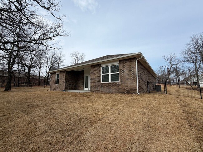 Photo - New Construction 3 Bedroom, 2 Bathroom on 1.43 Acre Wooded Lot!