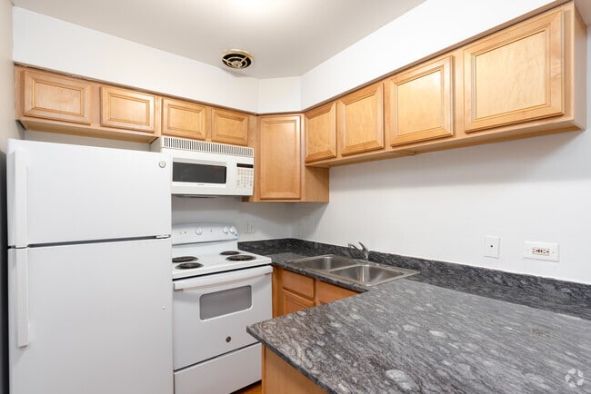 Studio - 418SF - Kitchen