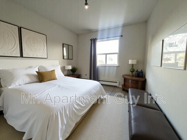 Photo - 37 Wellington St S Unit 3D