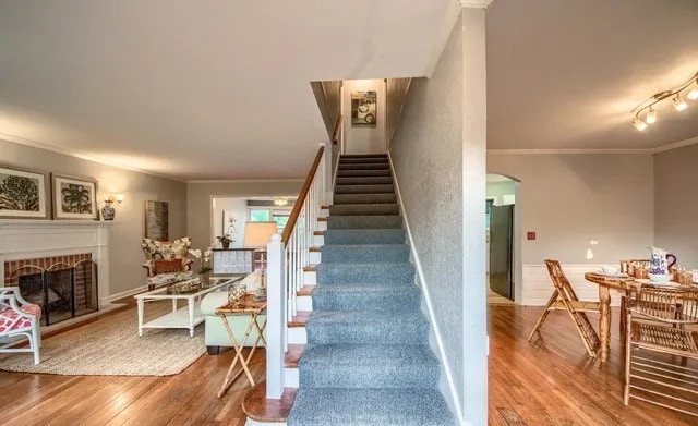 Photo - 254 Quentin Dr