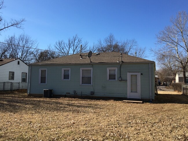 Photo - 120 Wire Ave