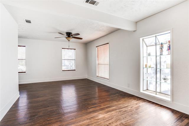 Photo - 2837 Cherrywood Ave