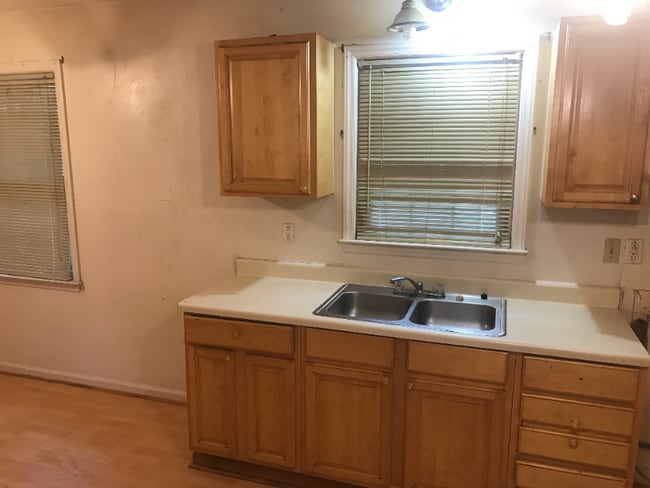 Photo - 1910 N John Ct