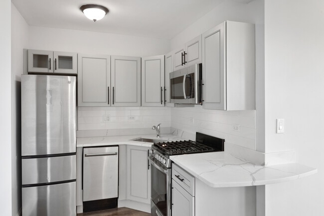 Photo - 1521 W Sherwin Ave Unit 603