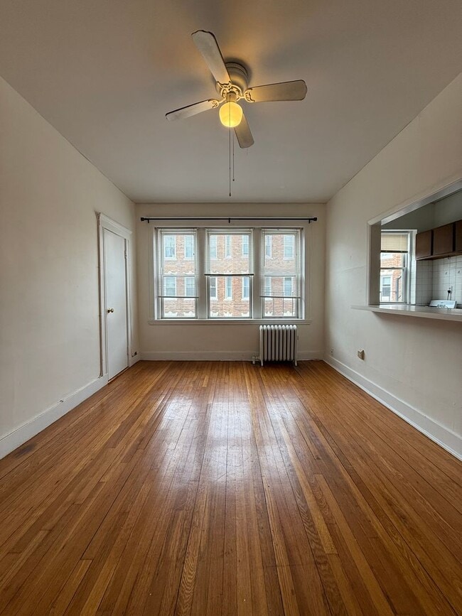 Photo - Spacious Allston 2 Bedroom on Kelton St.  Available NOW.  No Broker Fee!!!