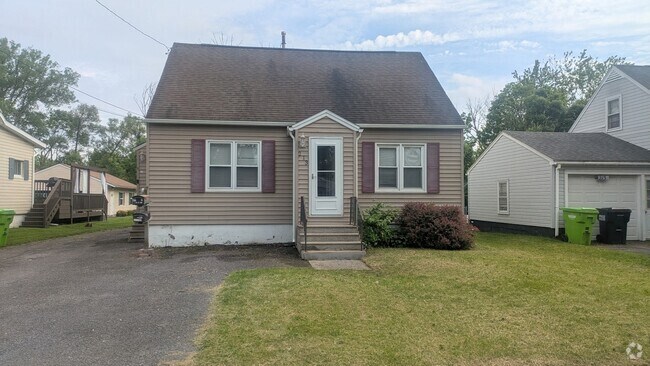 Building Photo - 213 Garden City Dr Rental