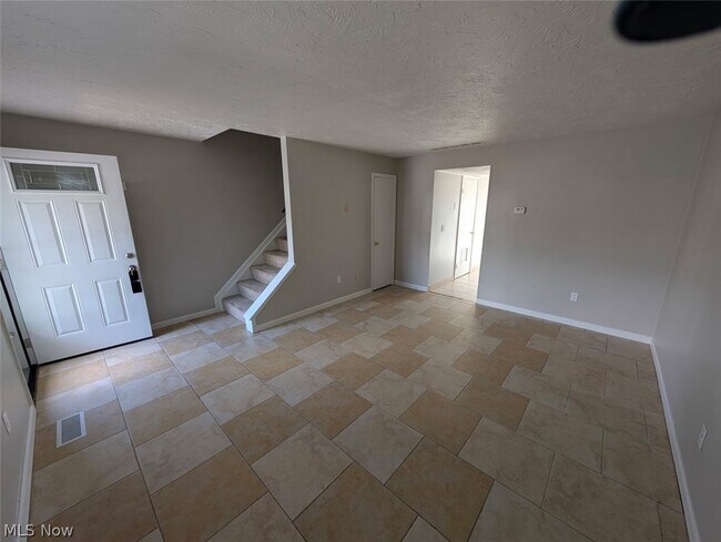 Photo - 2581 Shakespeare Ln