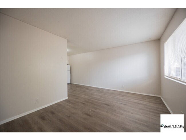Photo - Discover Urban Sophistication in this Charming 2/1 Mesa 4-plex Unit!