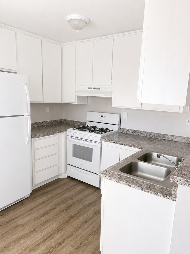 16352 Pebble Beach Dr Unit 209