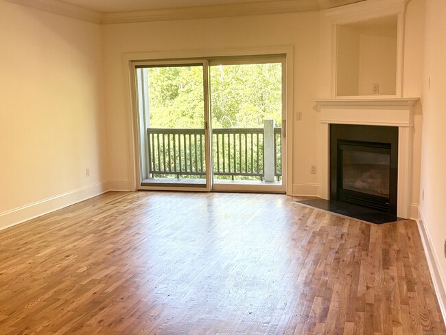 Photo - 21 Seir Hill Rd Unit APT 4