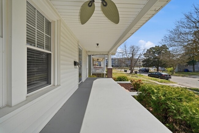 Photo - 414 Massachusetts Ave