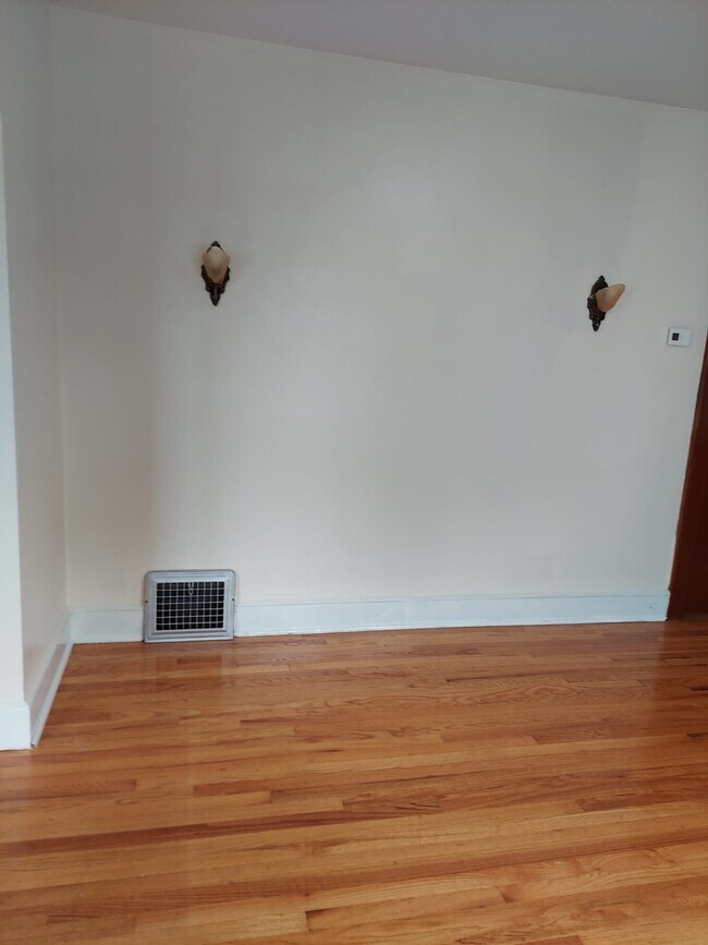 Photo - 16 Telegraph St