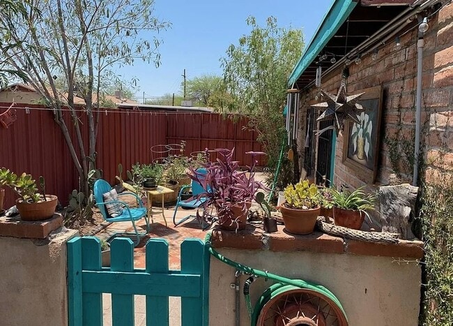Photo - 1150 E Winnie Pl