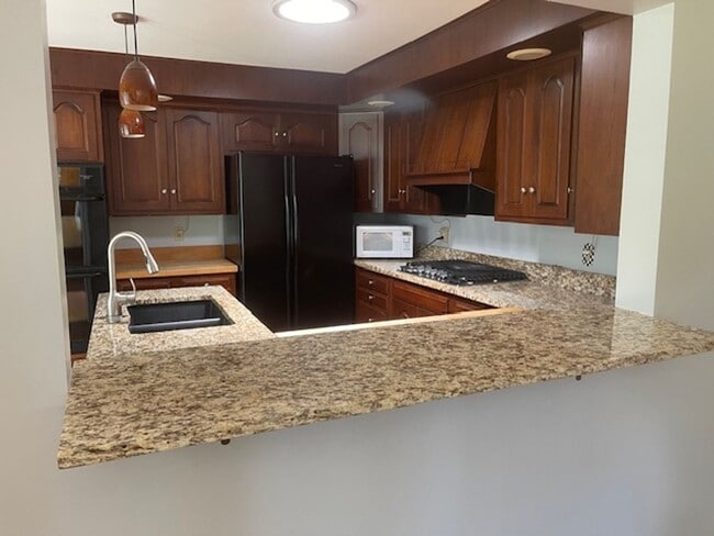 223 Fairport Rd