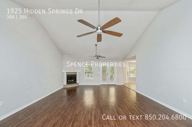 1925 Hidden Springs Dr