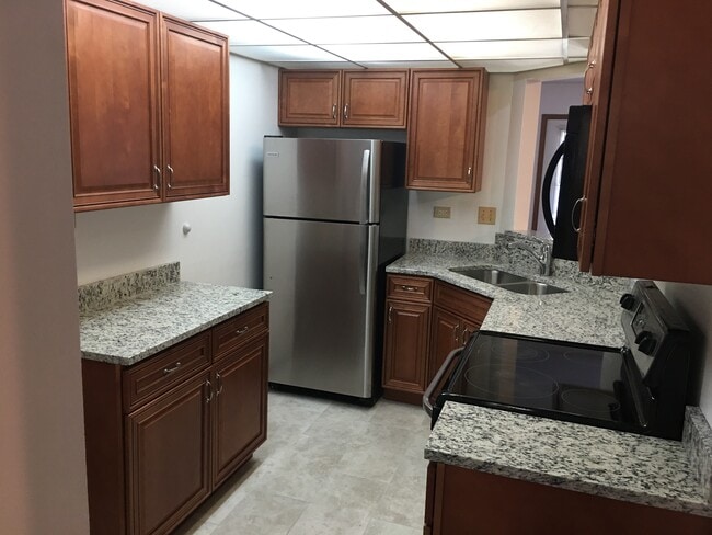 Building Photo - 1235 Harding Ave Unit 302 Rental
