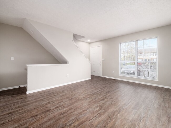 Photo - 7754 Deercrest Ct