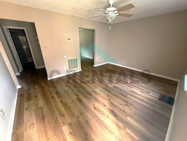 Photo - 663 Sunnybrook Rd Unidad A