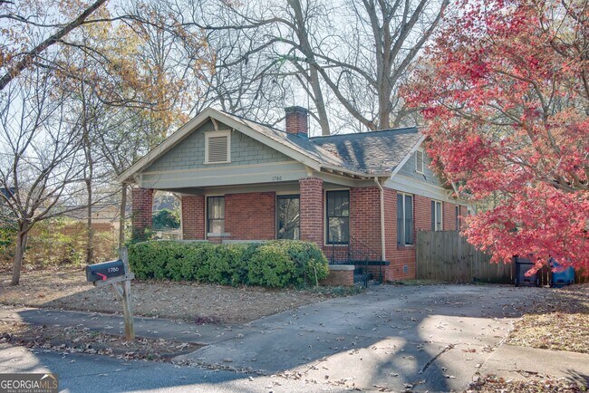 Photo - 1786 Center Ave