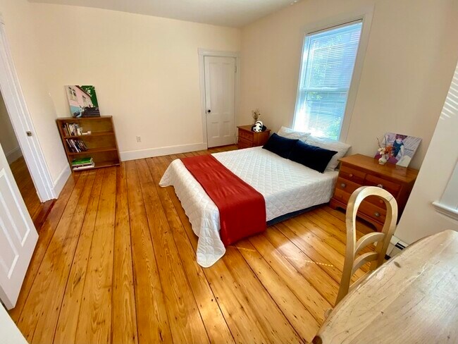 Photo - 18 Fisk Pl Unidad 1