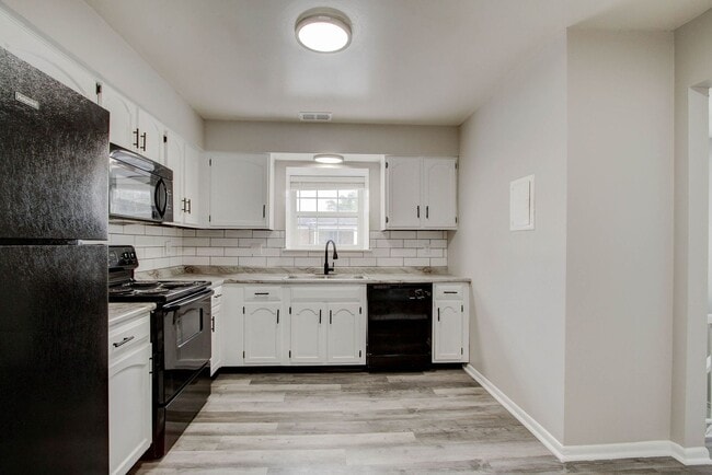 The Lenox Apartment Homes