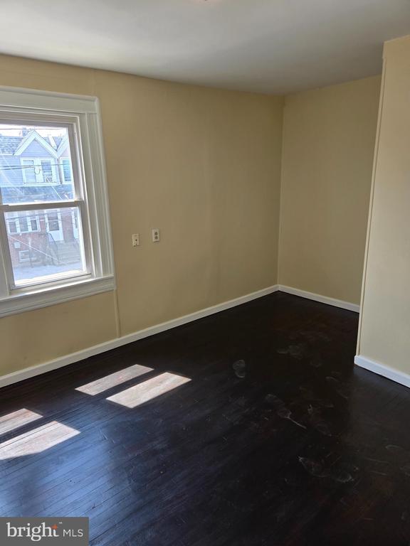 Photo - 7129 Seaford Ave