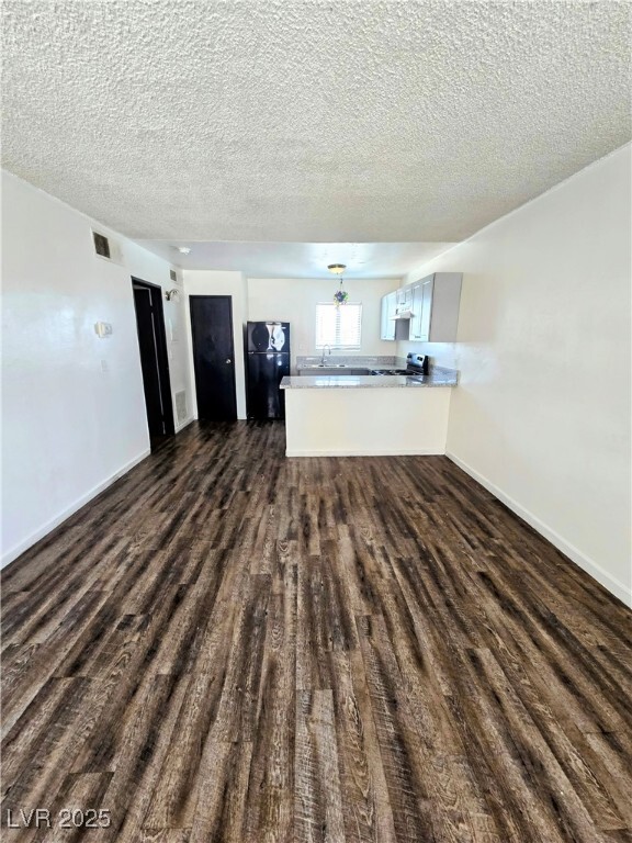 Building Photo - 844 N Held Rd Unit D Rental