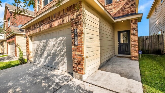 Photo - 1724 Don Alejandro