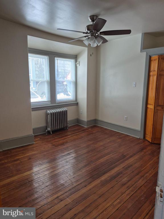 Photo - 4610 Chester Ave