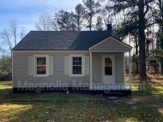 Building Photo - 1825 Colonial Ave